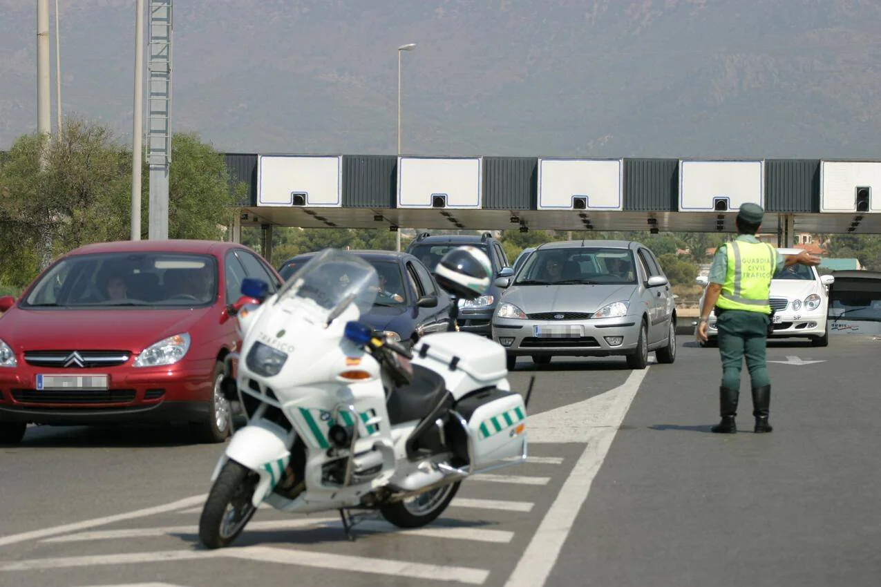 El aviso de la Policía Local de Benidorm a los conductores con la llegada del otoño: «Es época de coger castañas»