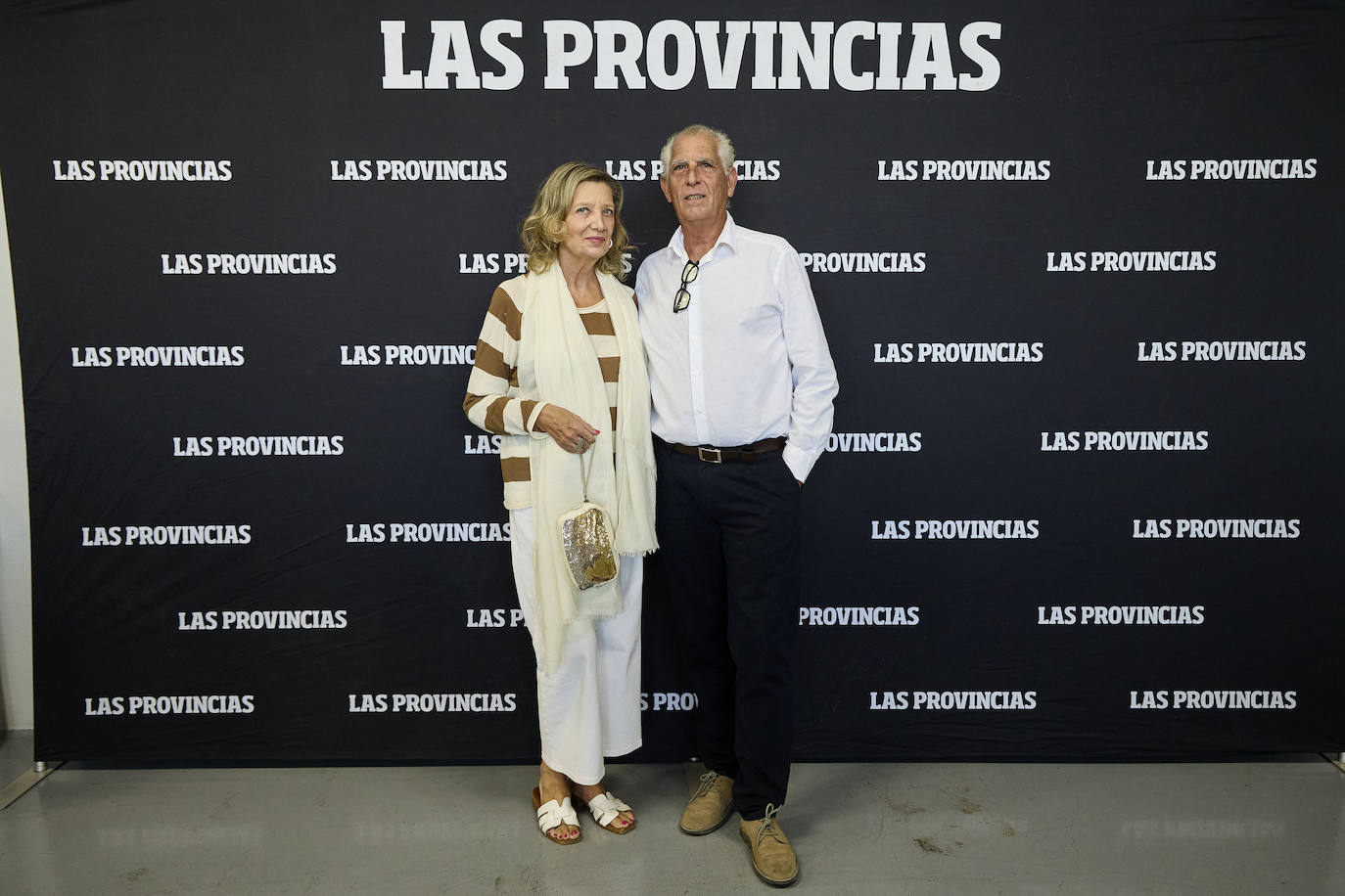 Amigos, familia y aficionados arropan a Enrique Ponce en LAS PROVINCIAS