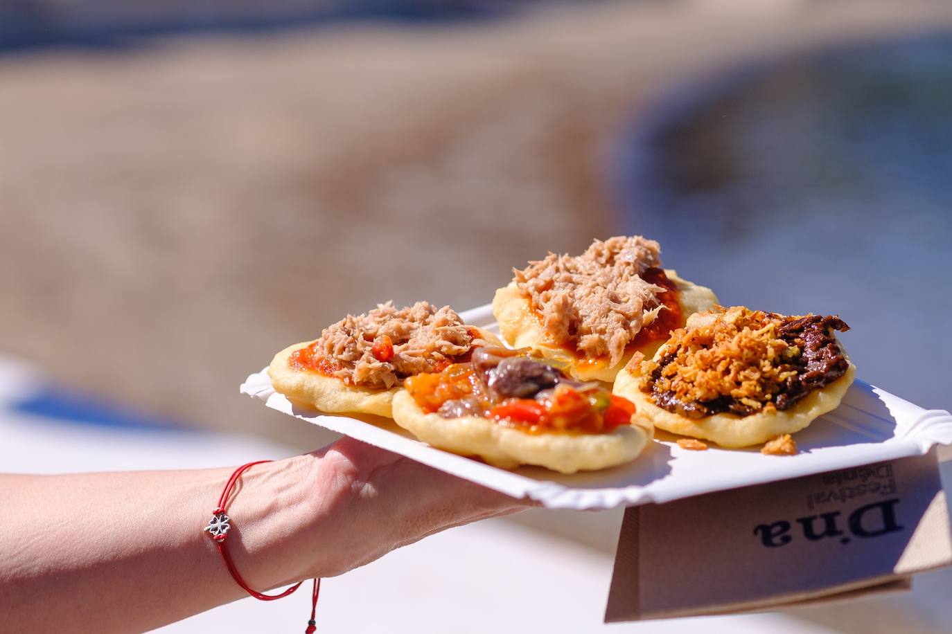 Imagen secundaria 2 - Varias de las propuestas que ofrece el festival gastronómico.