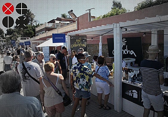 Público paseando por el D*na en la pasada edición.