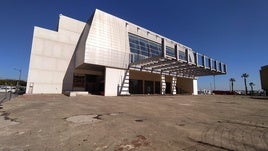 El auditorio inacabado.