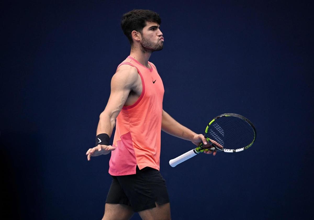 Alcaraz, en su partido en el ATP 500 de Pekín.