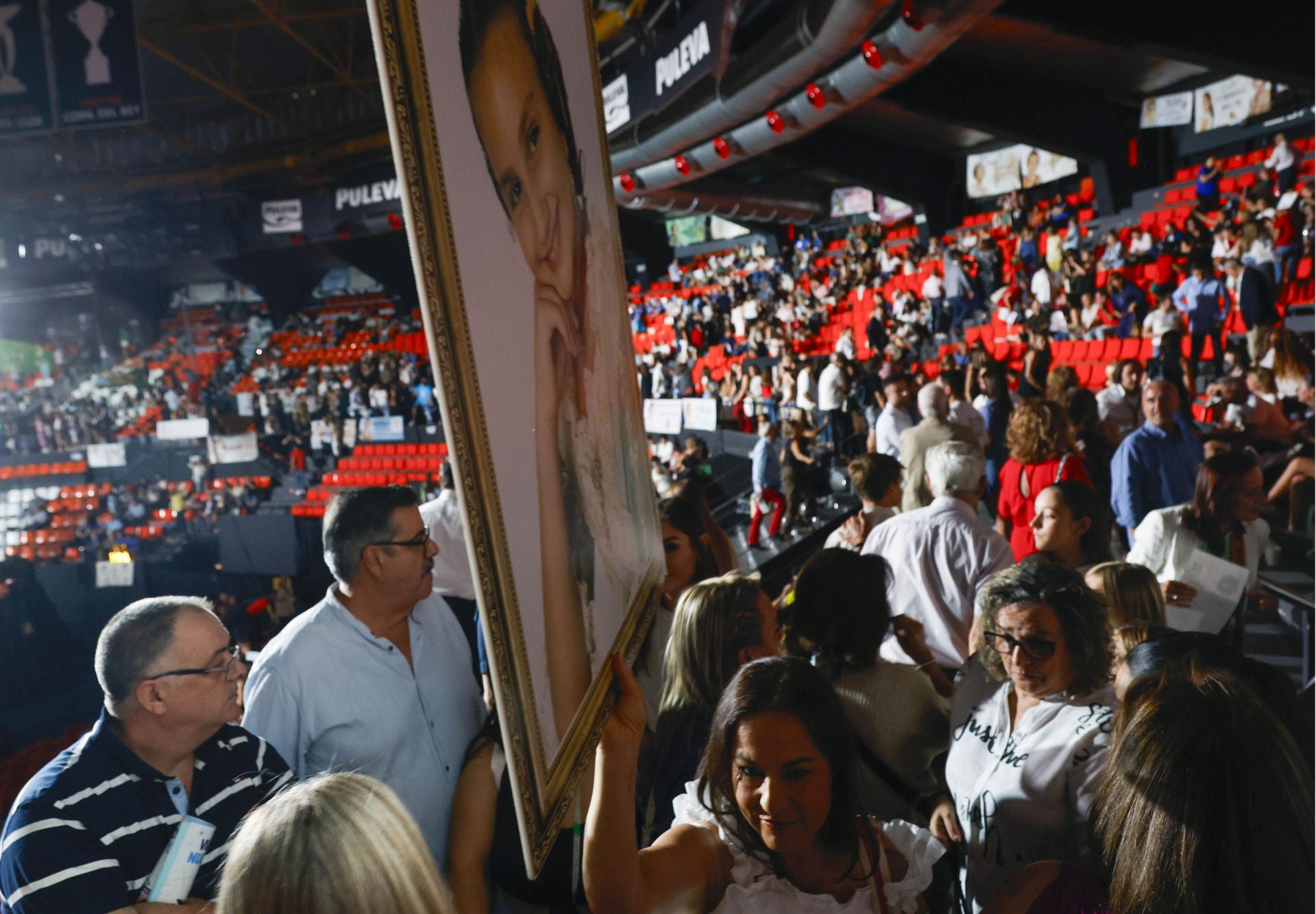 La gala de elección de las candidatas a fallera mayor de Valencia 2025 en imágenes