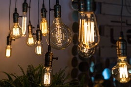 El precio de la luz cambia este lunes.