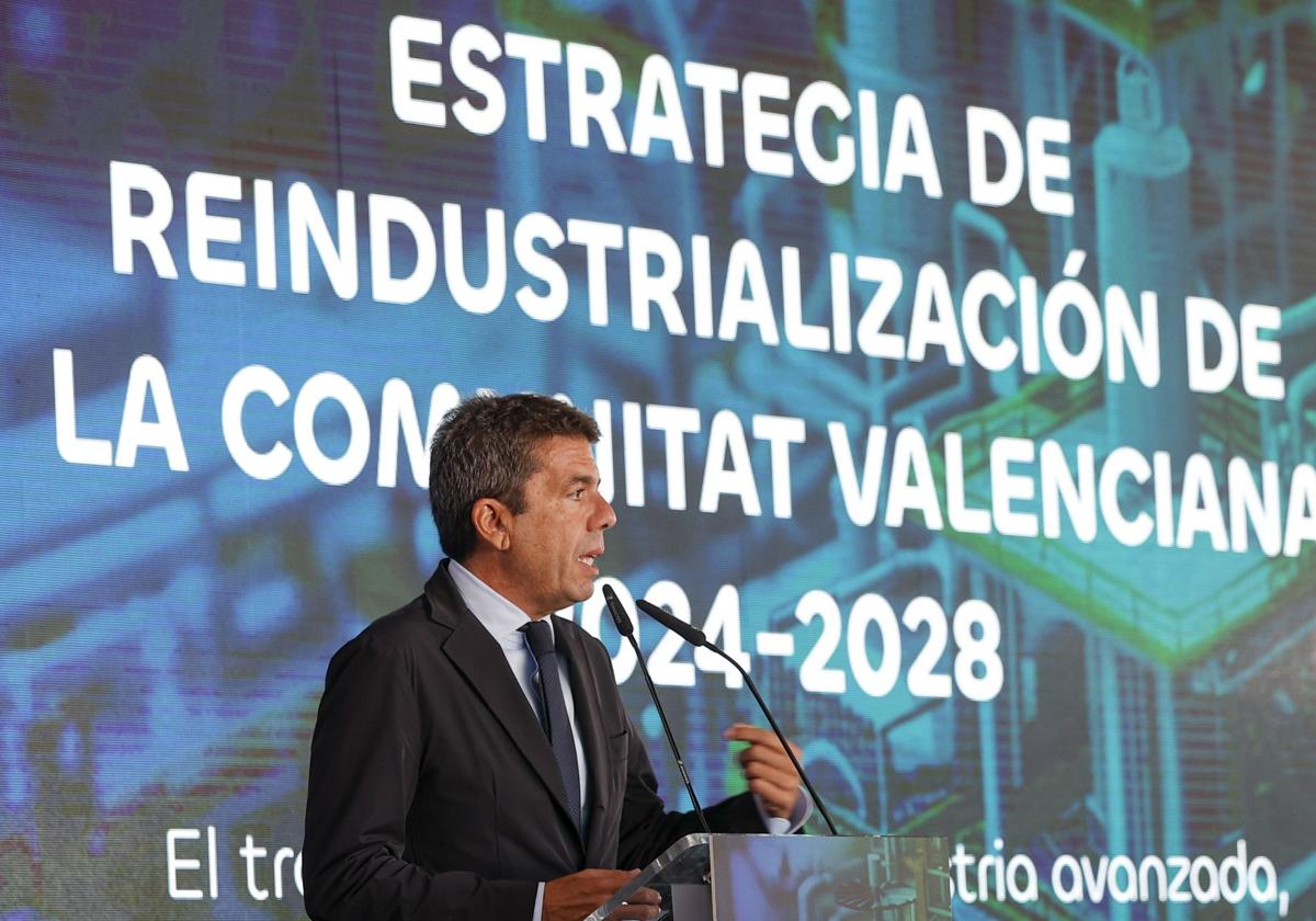 El president de la Generalitat, Carlos Mazón, durante la presentación este lunes de la Estrategia de Reindustrialización 2024-2028.