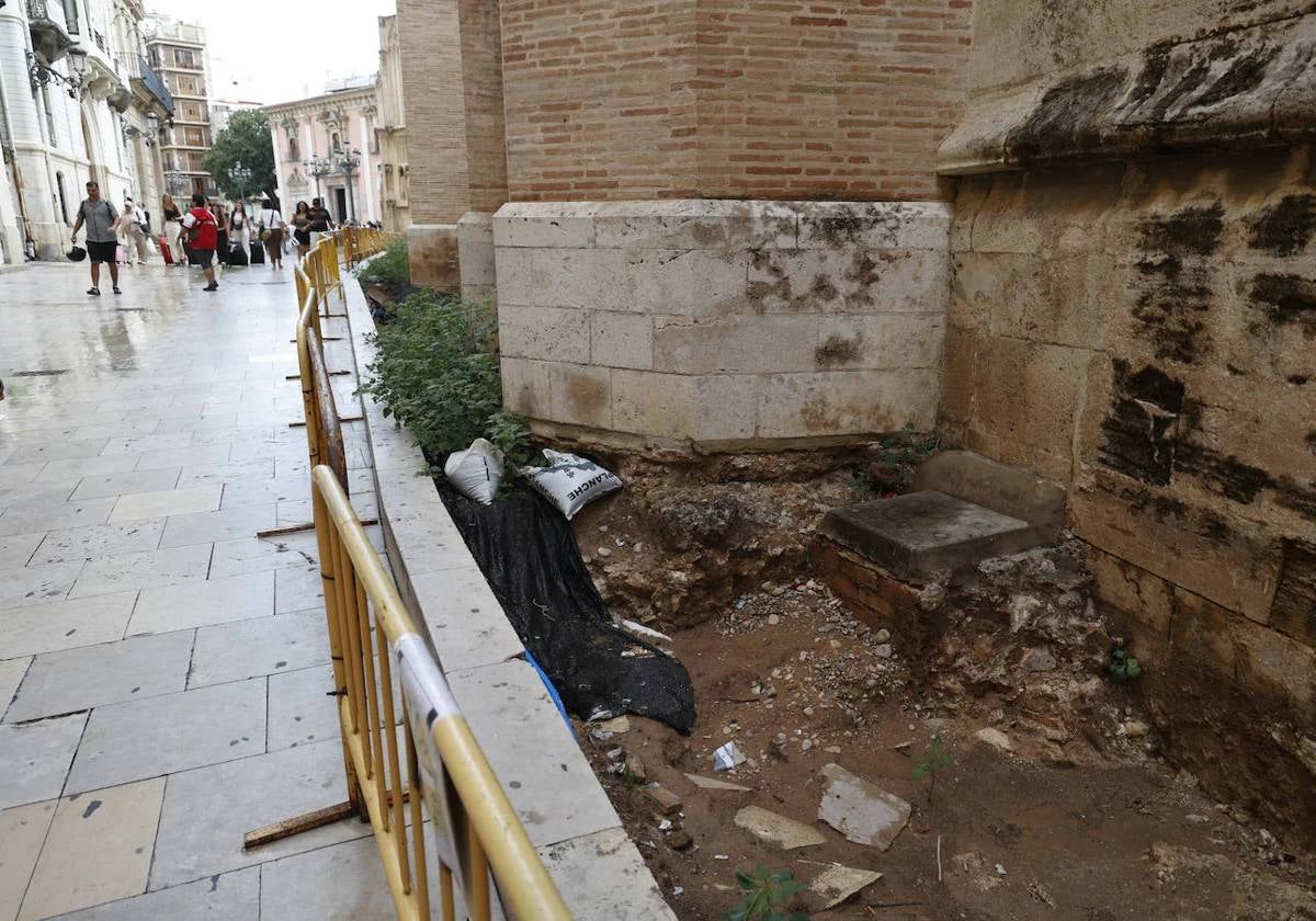 Aspecto que el pasado verano ofrecía el área de las obras.