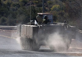 Un vehículo militar israelí en las inmediaciones de la frontera con el Líbano.