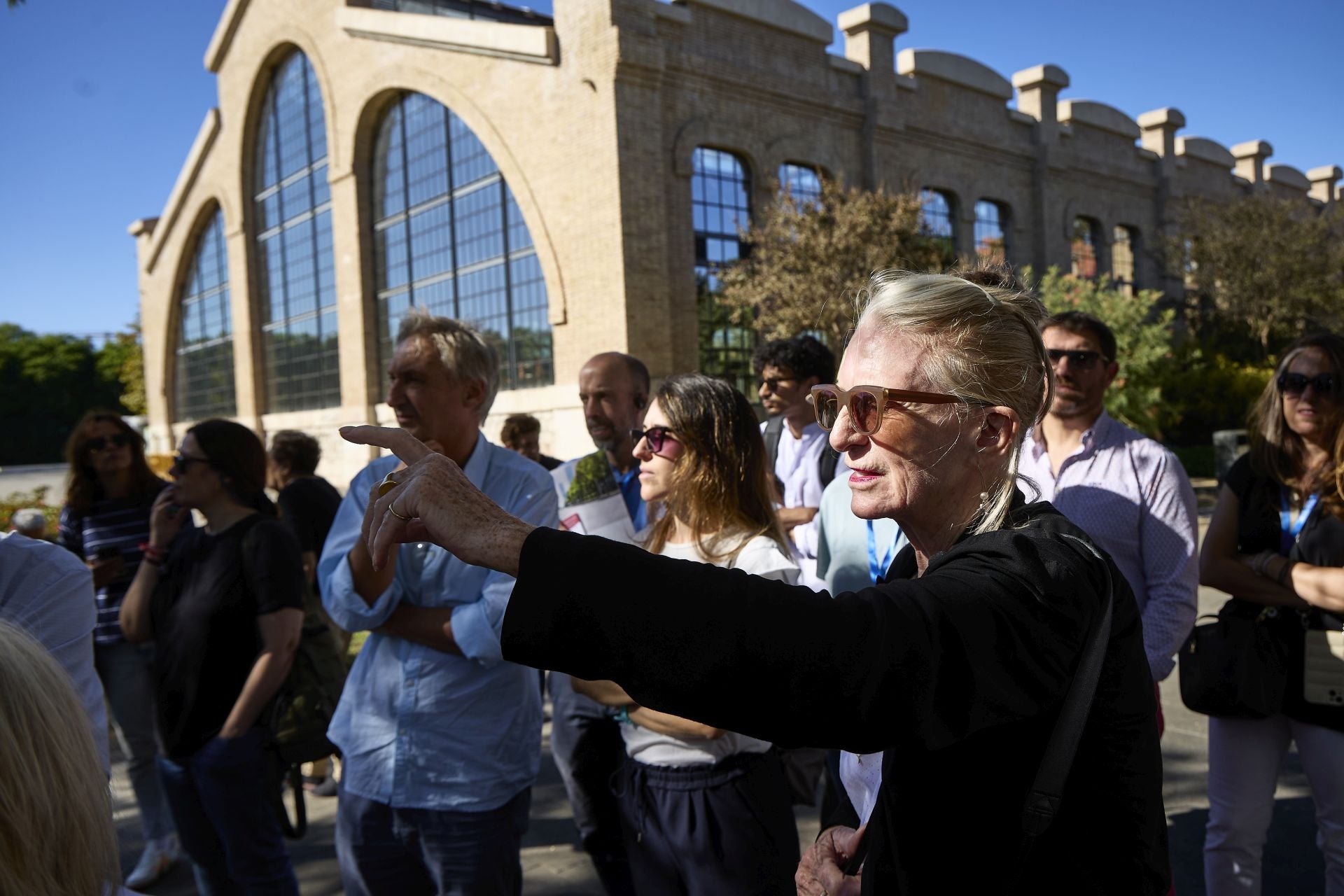 La visita de la arquitecta Kathryn Gustafson al parque Central de Valencia