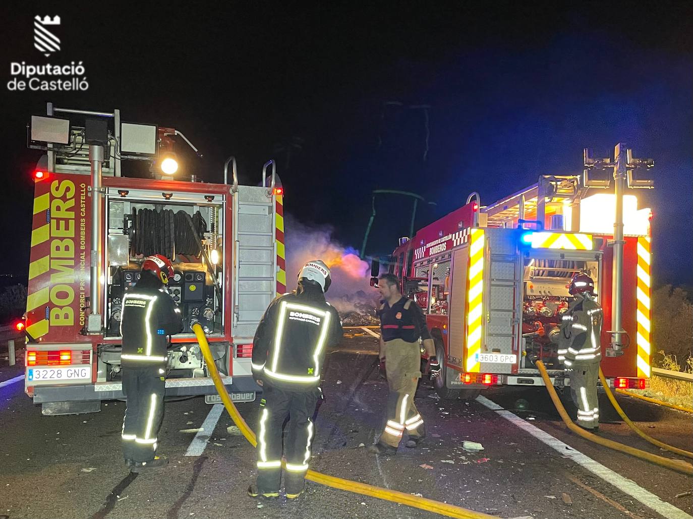 Fotos del accidente entre dos camiones en Benicàssim