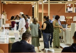 Visitantes en uno de los expositores del último certamen celebrado en Feria Valencia.