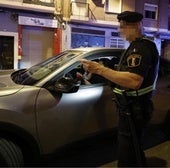 La Policía Local de Valencia detiene a un joven con 1.105 euros y dos kilos de marihuana tras darse a la fuga con su coche