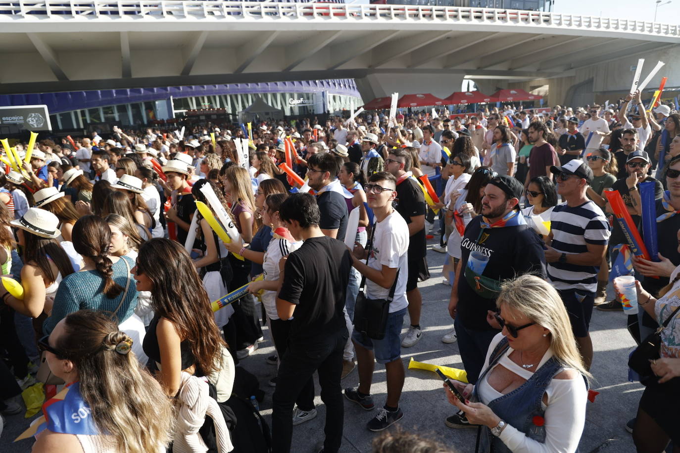 El festival &#039;Som de la terreta&#039; pone a bailar a la Ciudad de las Artes