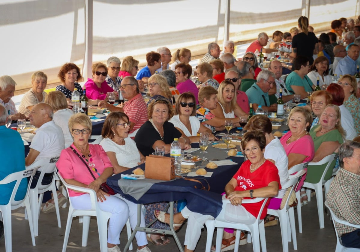 Homenaje gastronómico a las personas mayores.