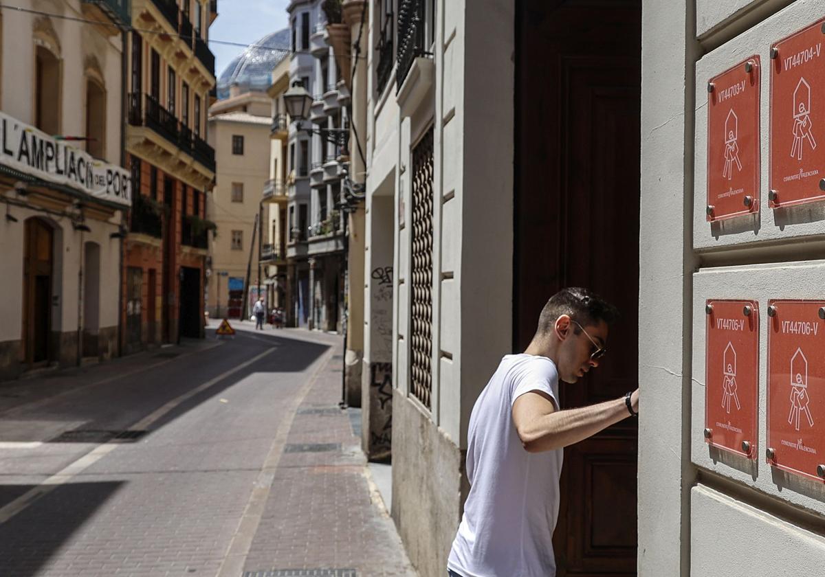 El Supremo avala que las comunidades de vecinos prohíban pisos turísticos sin unanimidad