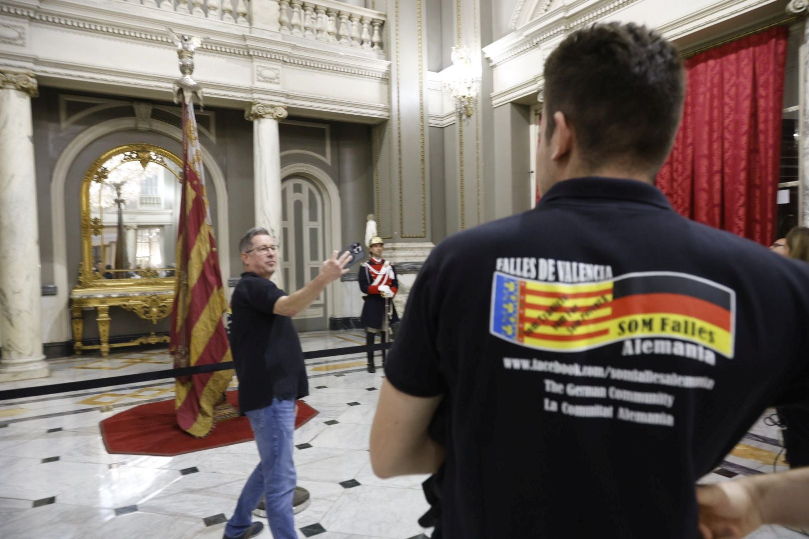 Fotos de la Senyera, que se puede visitar por el 9 d&#039;Octubre