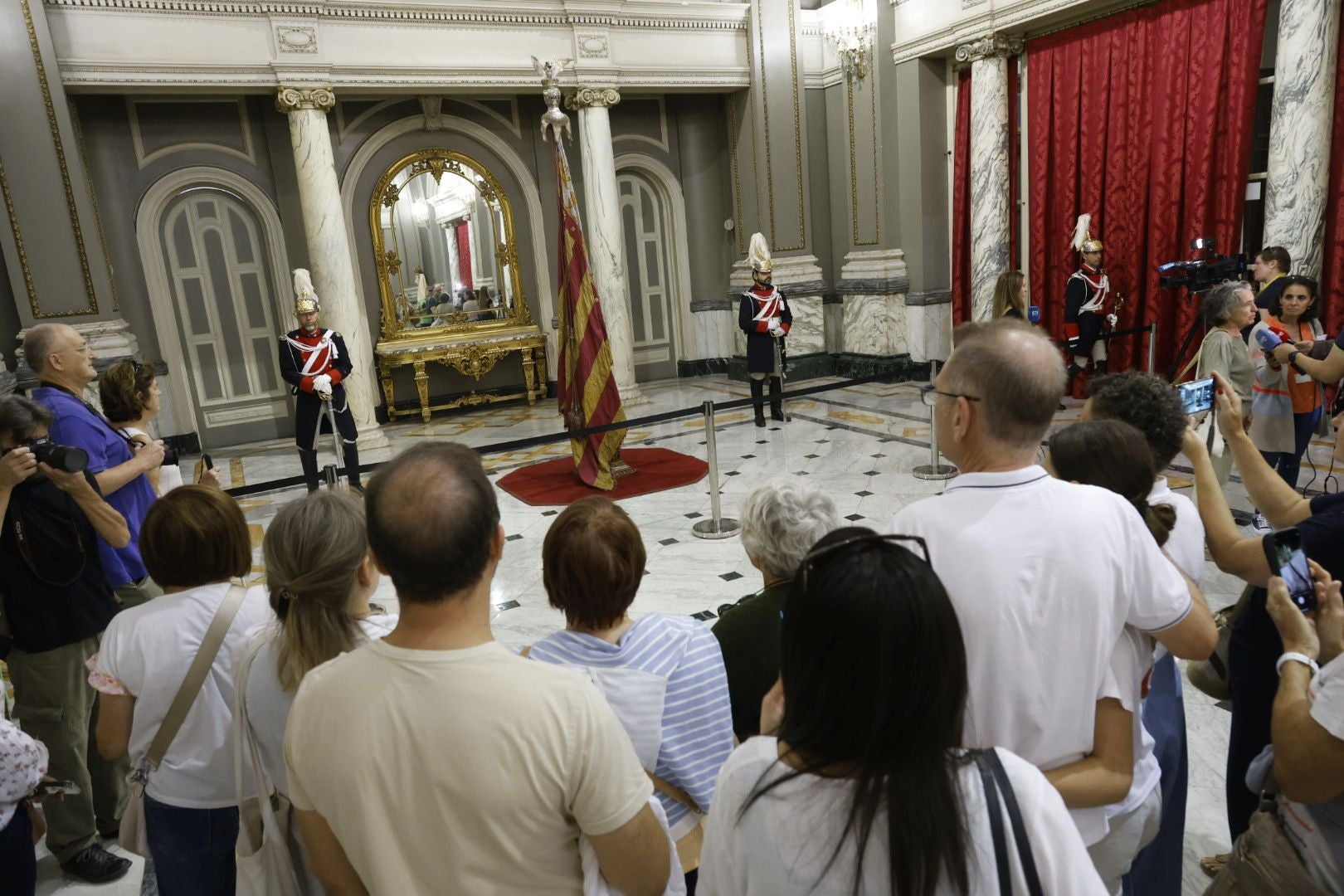 Fotos de la Senyera, que se puede visitar por el 9 d&#039;Octubre