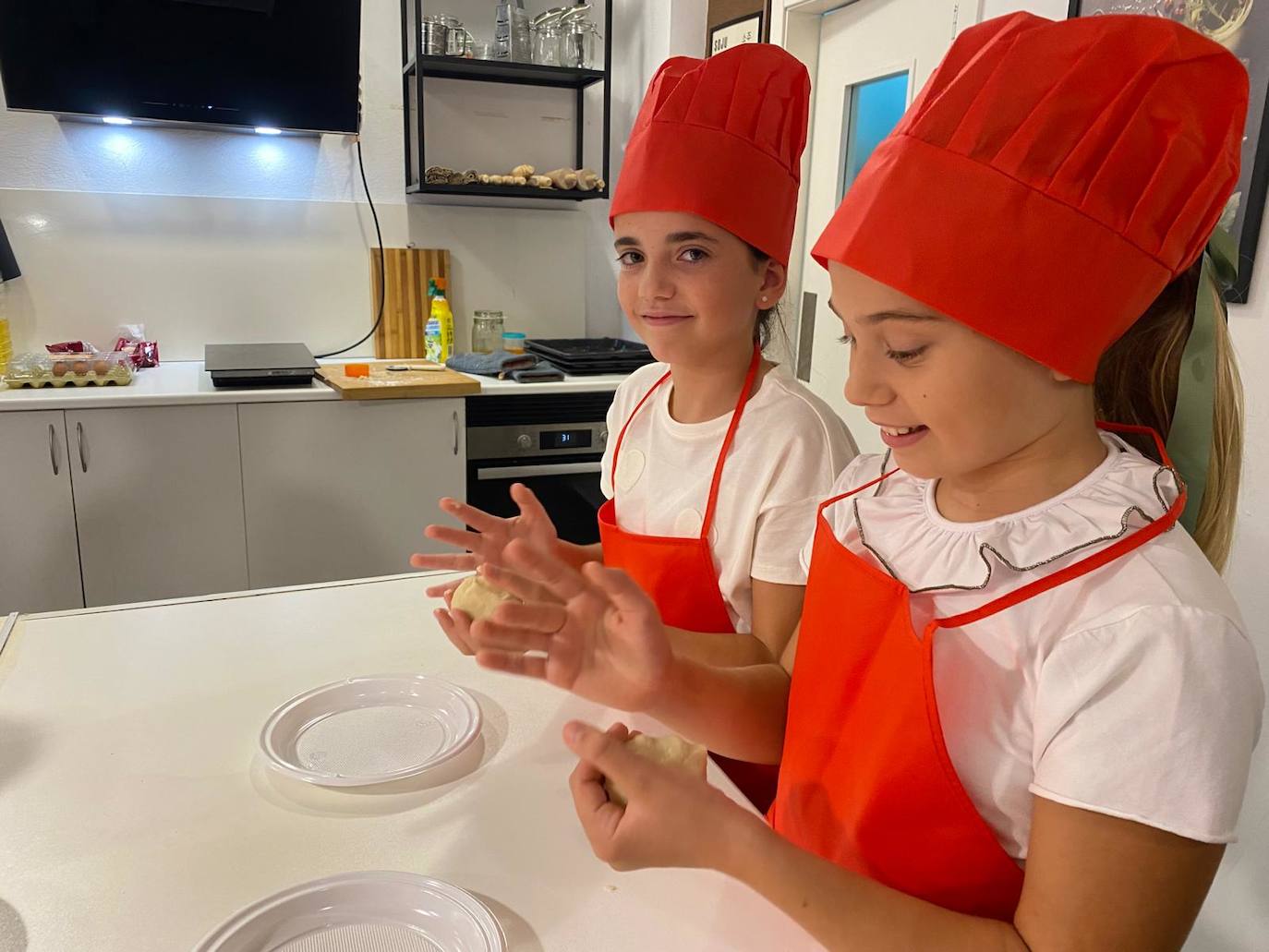 La corte infantil fallera juega a &#039;Masterchef&#039;