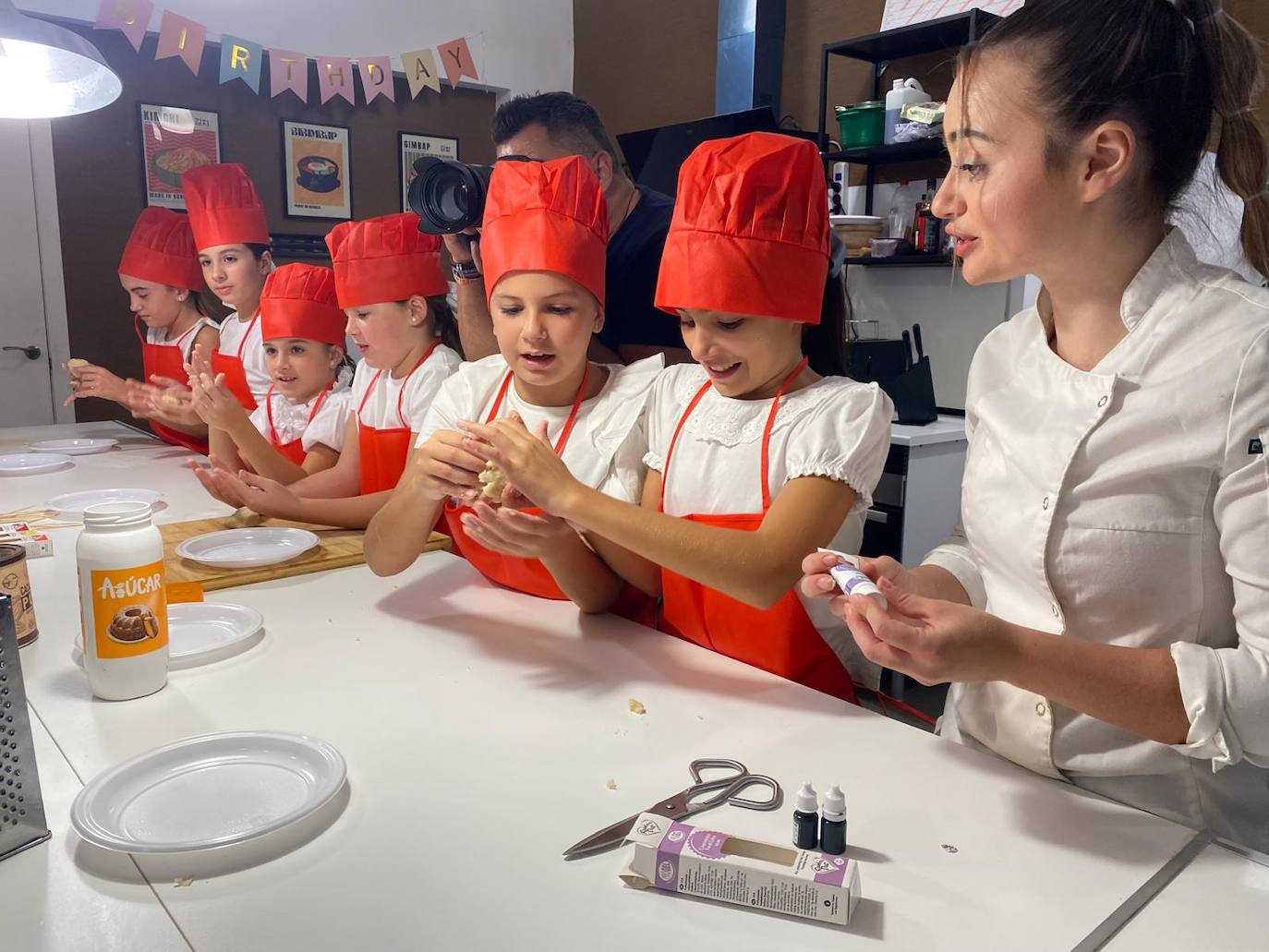 La corte infantil fallera juega a &#039;Masterchef&#039;