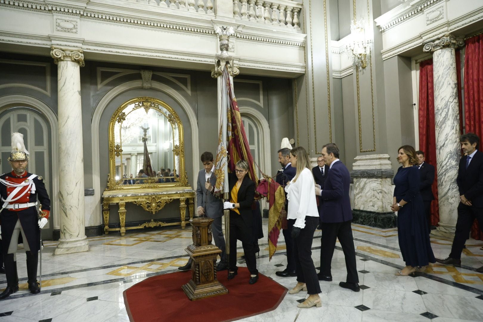 Fotos de la Senyera, que se puede visitar por el 9 d&#039;Octubre