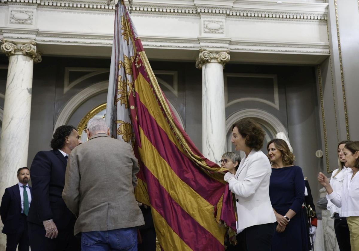 Fotos de la Senyera, que se puede visitar por el 9 d&#039;Octubre