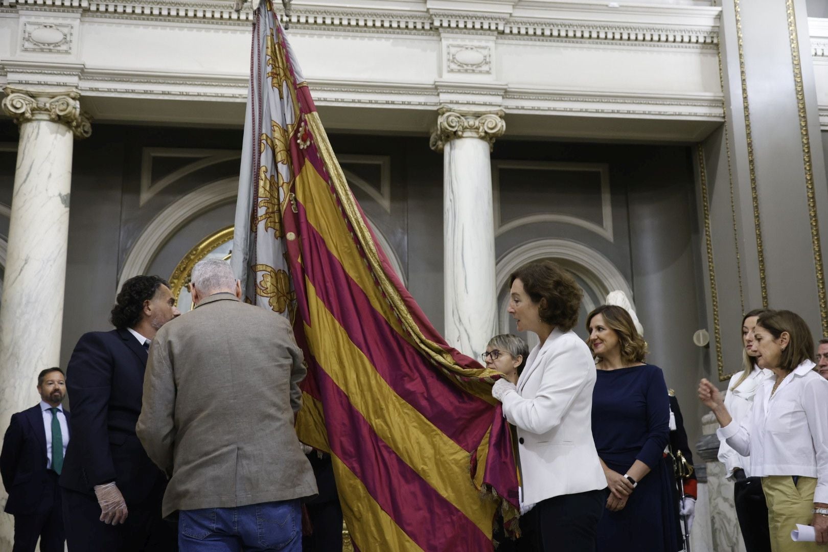 Fotos de la Senyera, que se puede visitar por el 9 d&#039;Octubre