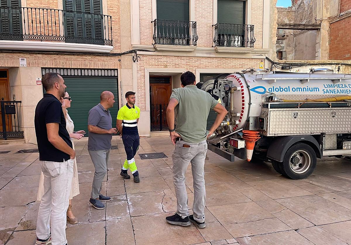 Nuevo camión cisterna de limpieza.