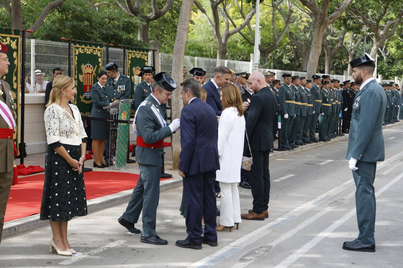 Fotos de la Guardia Civil honrando a su patrona en Cullera