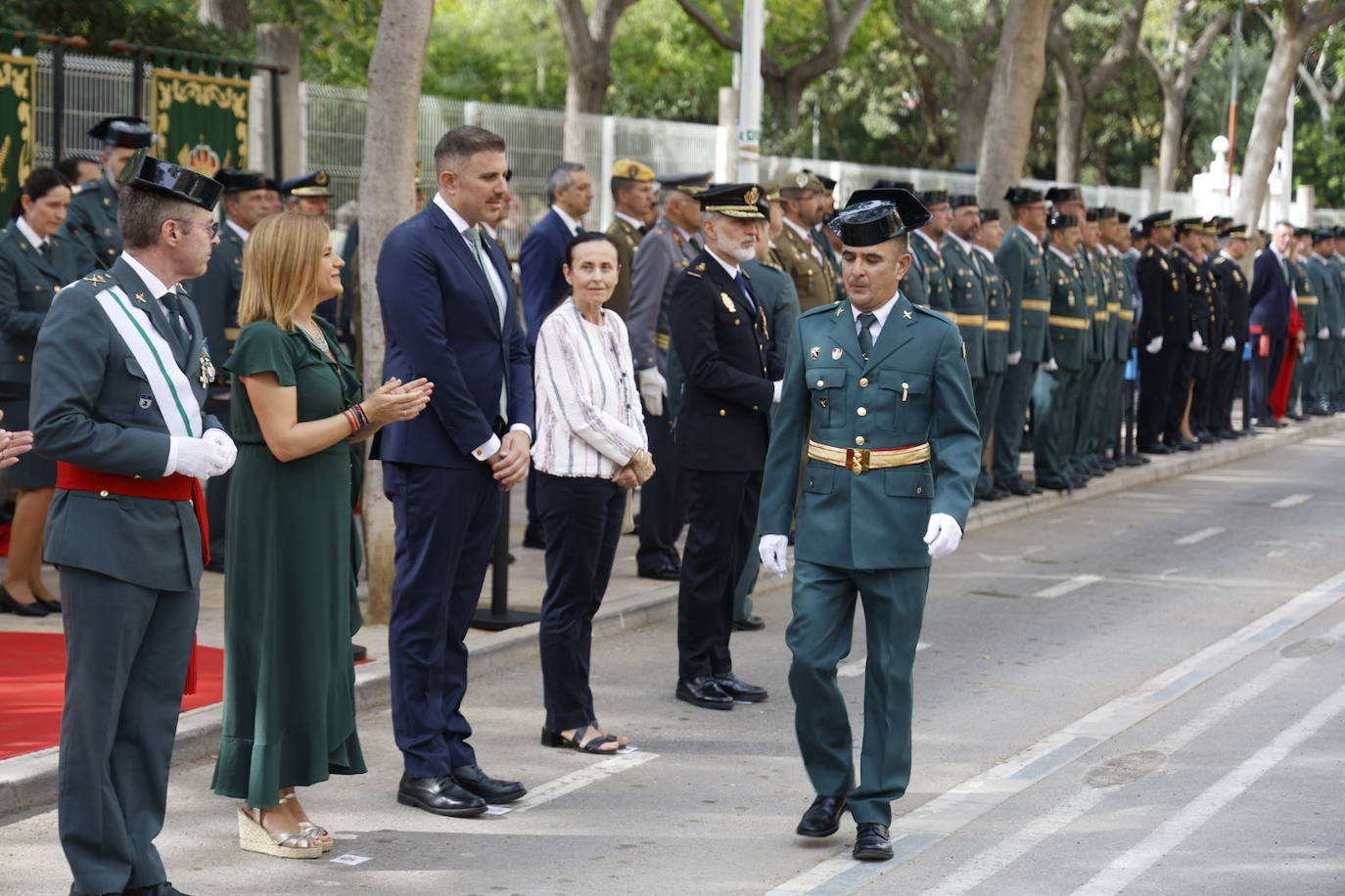 Fotos de la Guardia Civil honrando a su patrona en Cullera