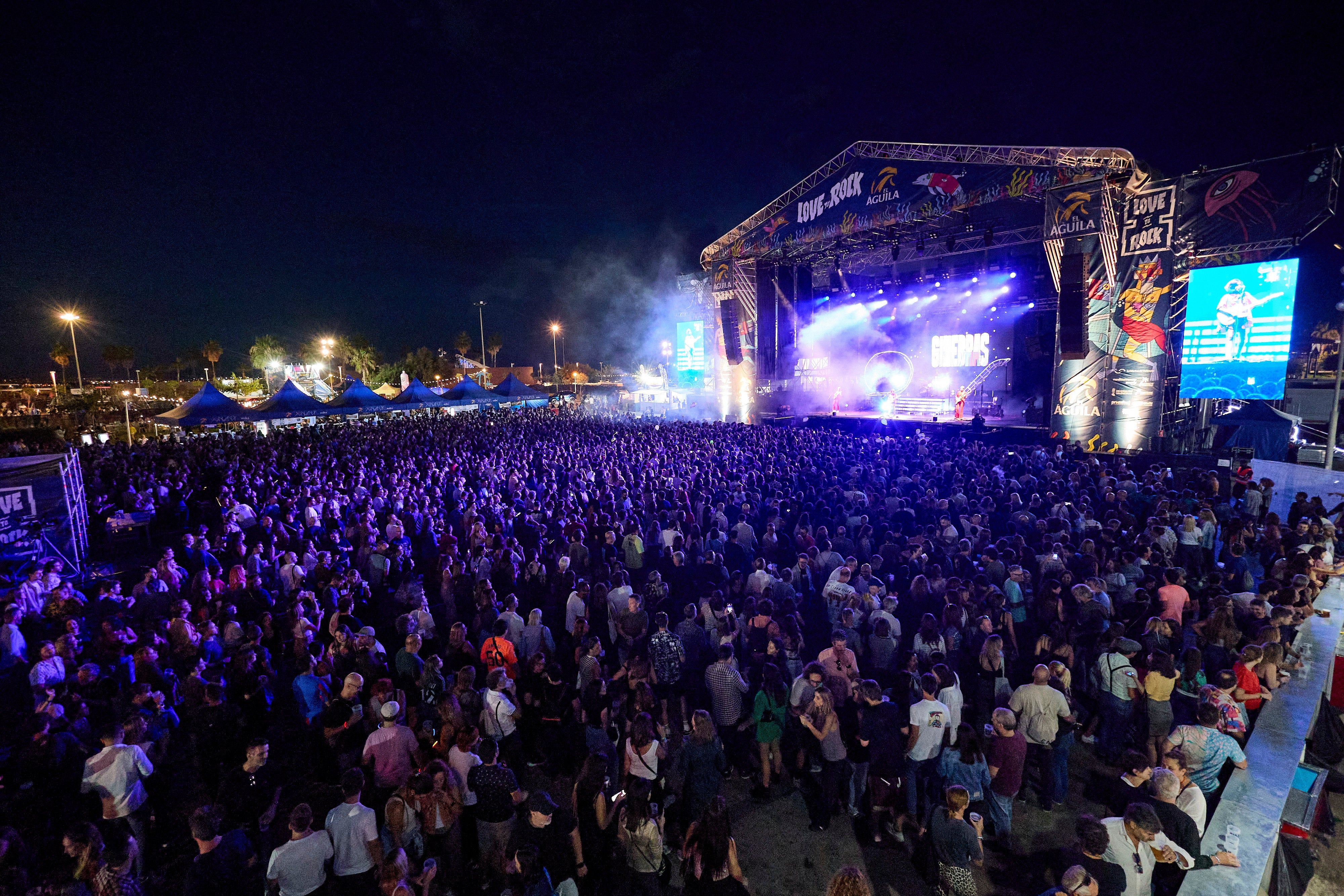 El Love to Rock multiplica el público en la segunda sesión en la Marina de Valencia