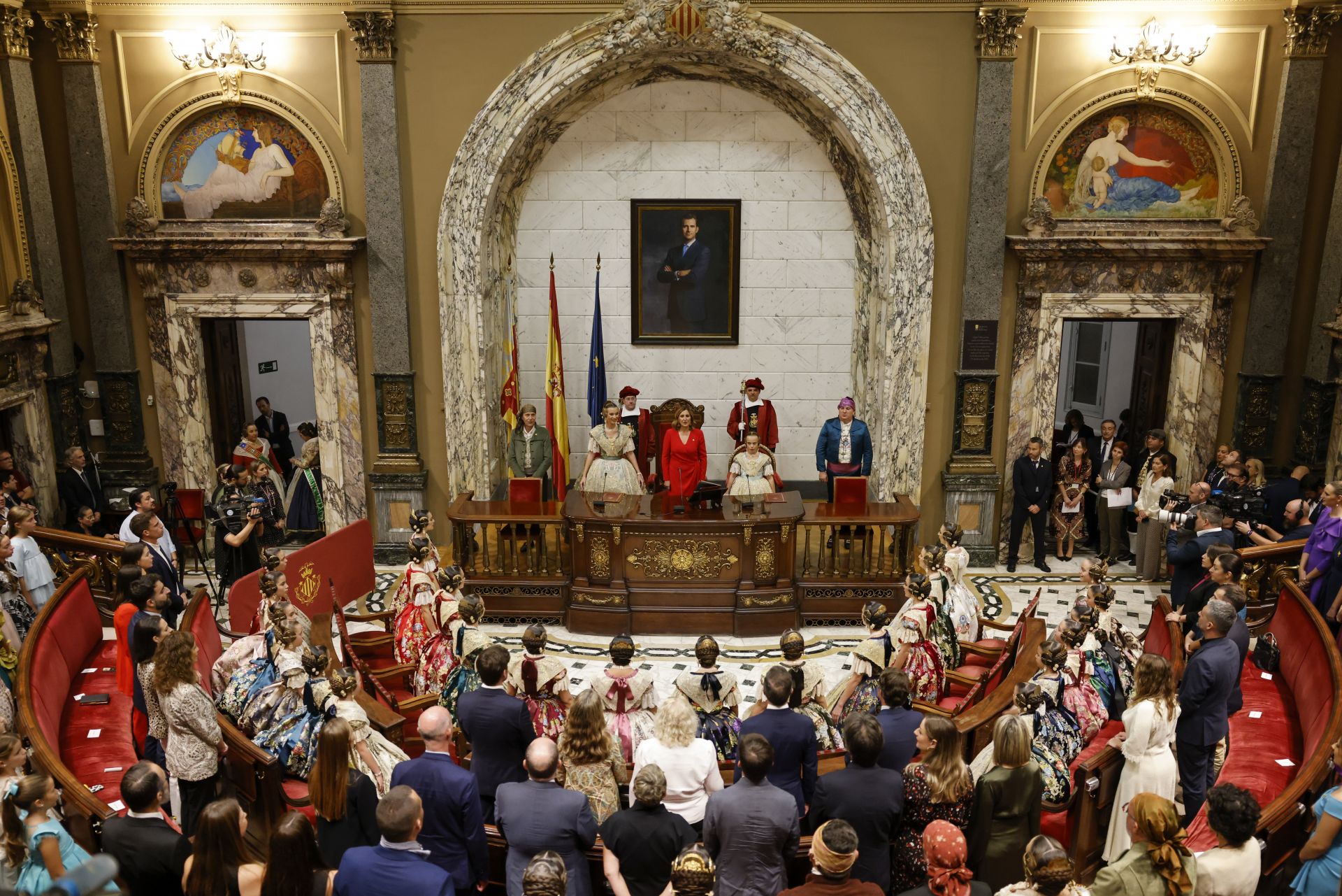 Las mejores imágenes de la proclamación de las falleras mayores de Valencia 2025