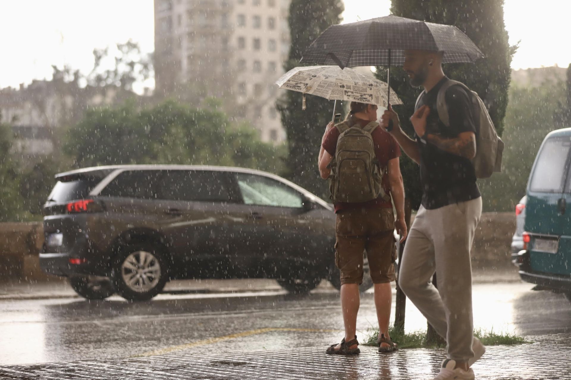 La jornada de lluvia en Valencia, en imágenes