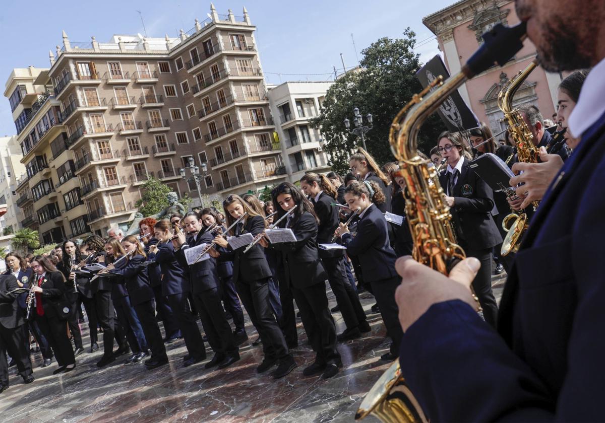 Una banda durante una procesión en Valencia.