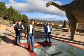 Visita del presidente de la Diputación a Aras de los Olmos.