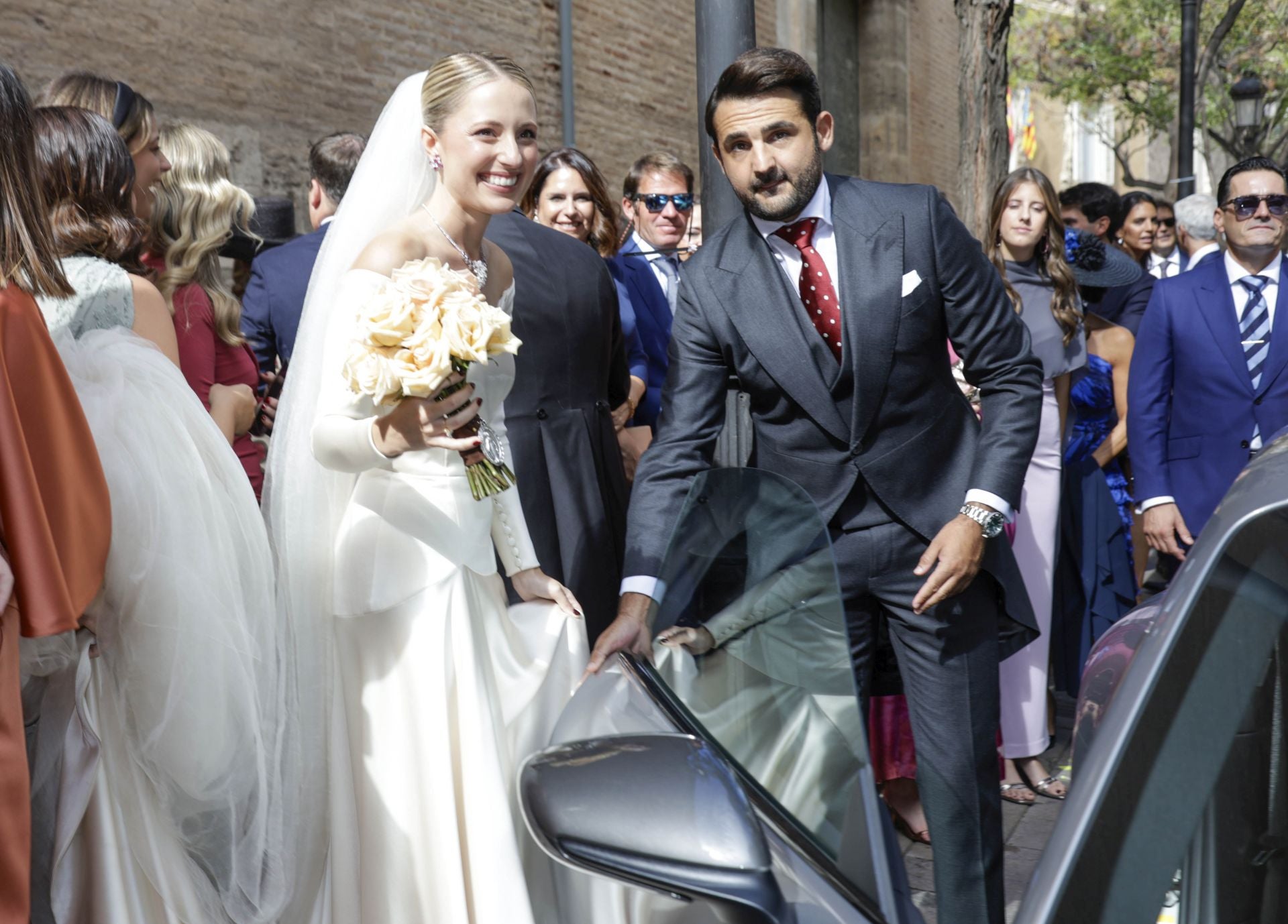 Así ha sido la boda de Carmen Sancho, fallera mayor de Valencia en 2014