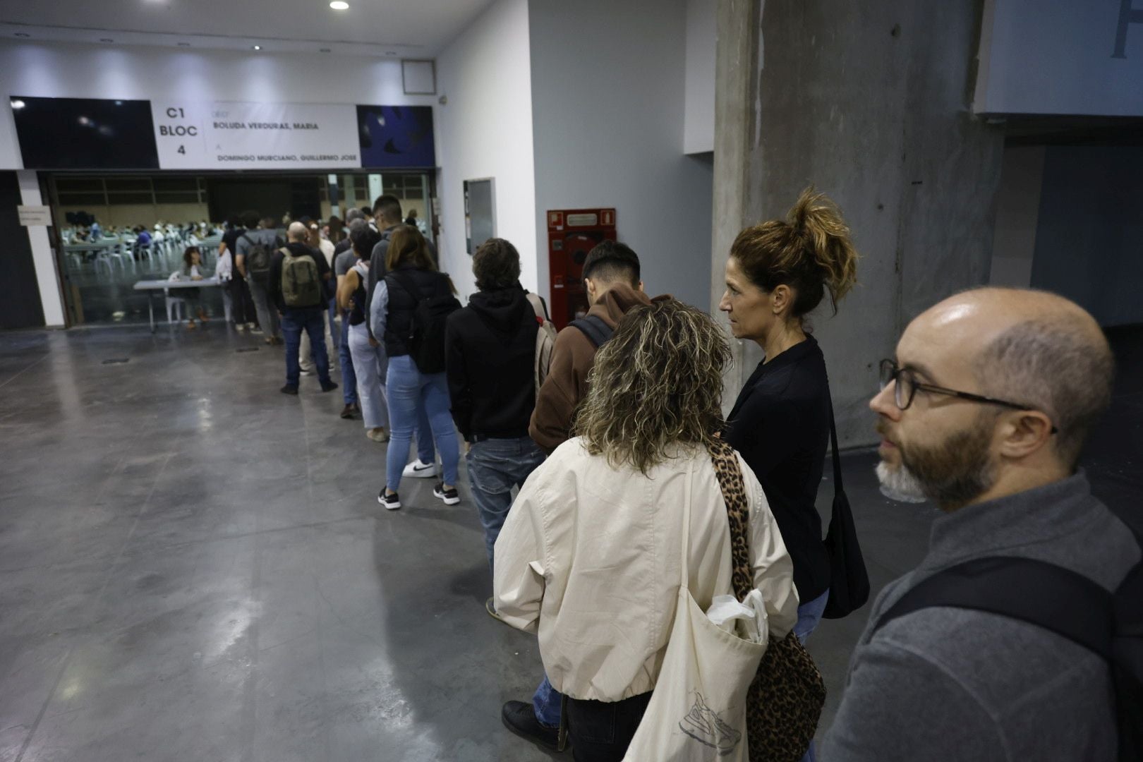 Miles de personas se examinan este sábado de las pruebas de valenciano