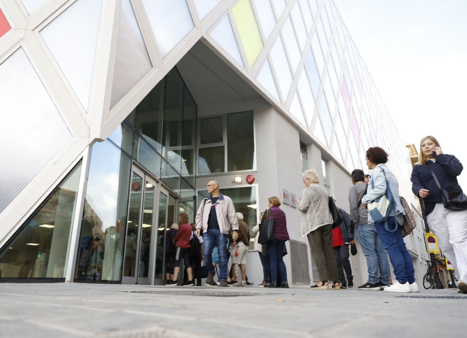 FOTOS | El polideportivo de Nou Moles abre sus puertas al público