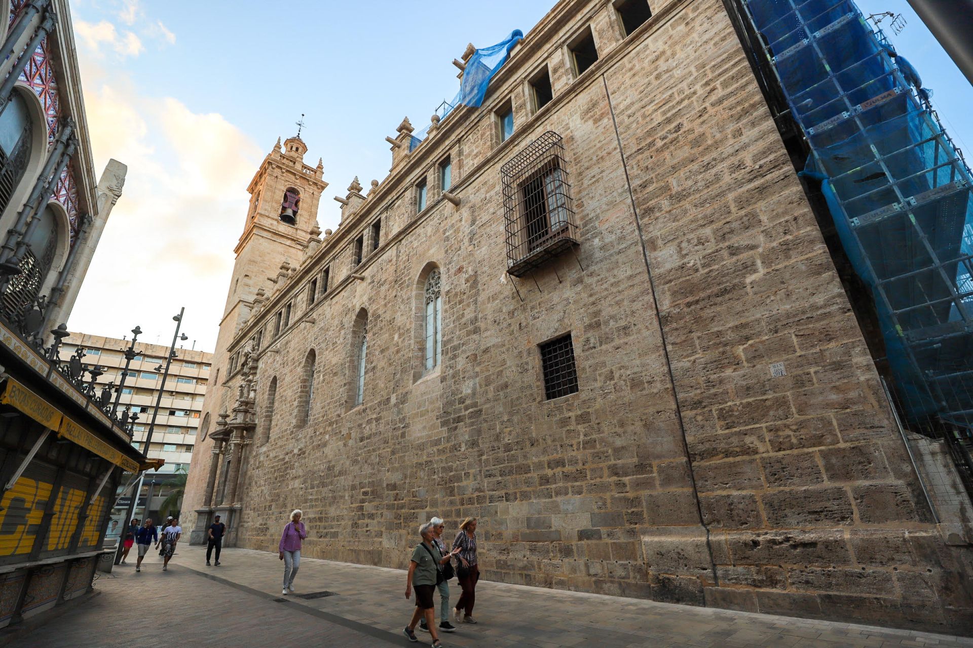 Así están las fachadas de los Santos Juanes tras su restauración