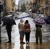 La lluvia descarga en La Marina y La Safor y se acerca a Valencia