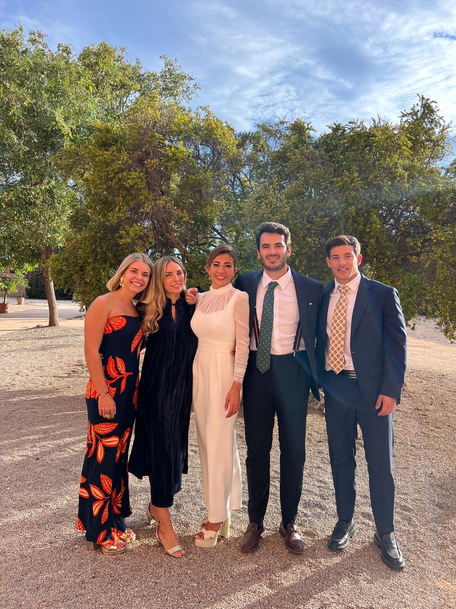 Paula Sanmartín y Hugo Cabo, en su enlace en la Cartuja de Ara Christi de El Puig.