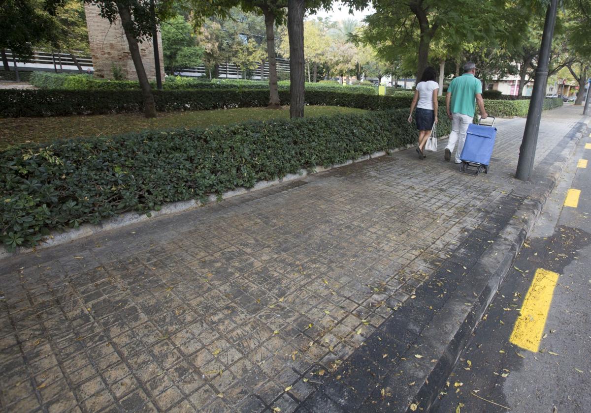 Aceras pegajosas en Valencia.