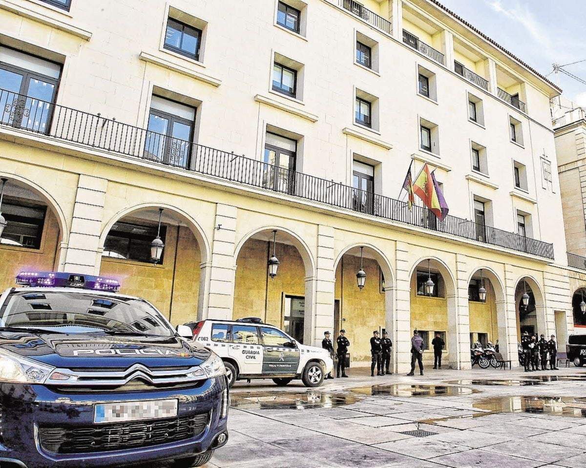 La Audiencia Provincial de Alicante.