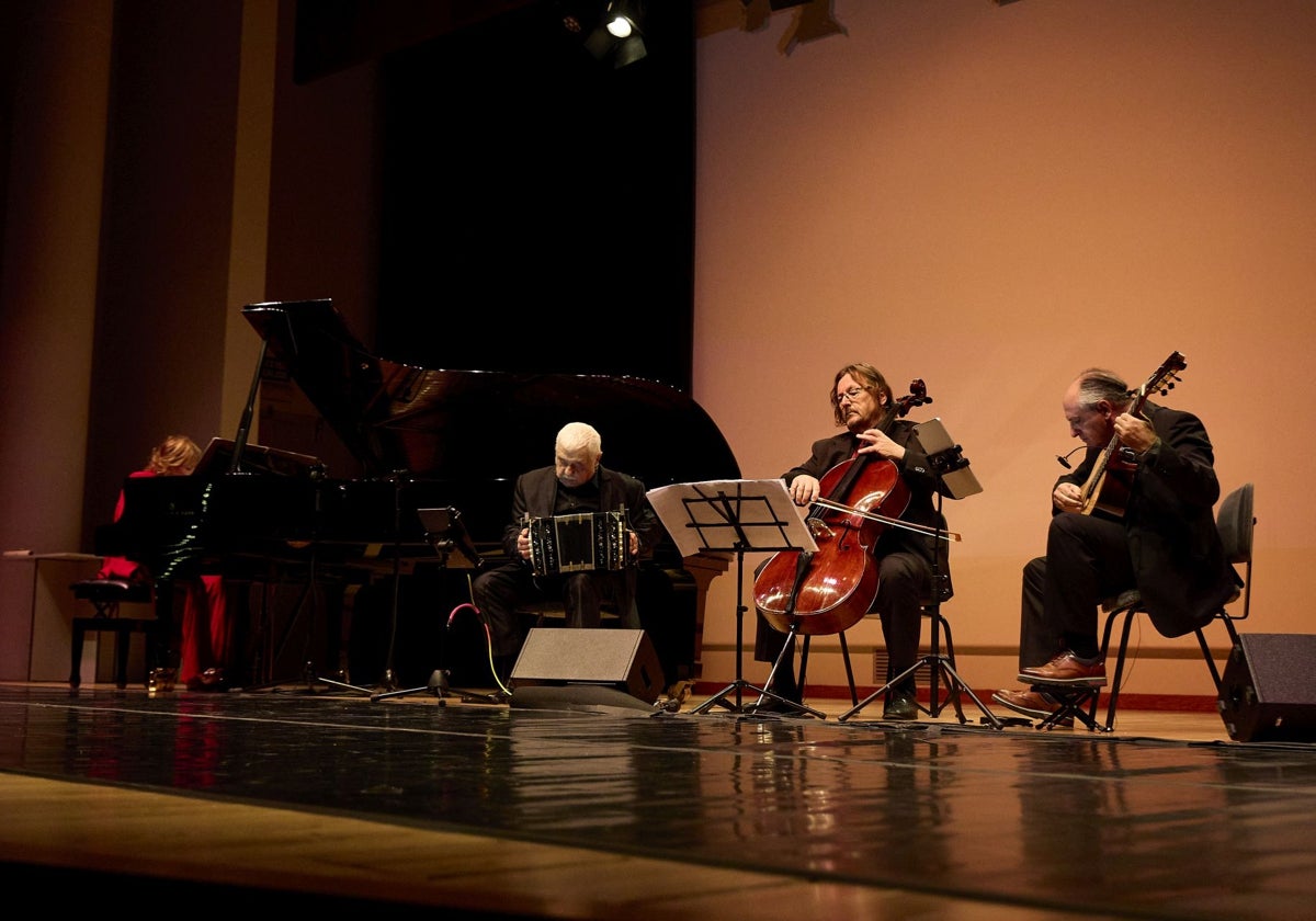 Un recital en la sala Joaquín Rodrigo del Palau de la Música.