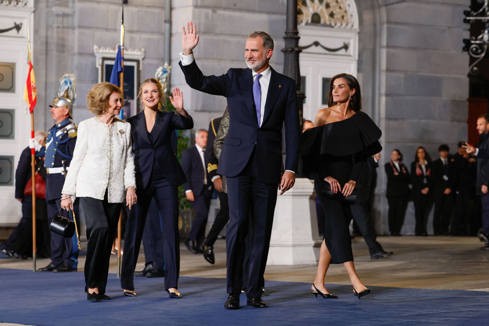 Las mejores fotografías de Leonor, protagonista de los Premios Princesa de Asturias 2024