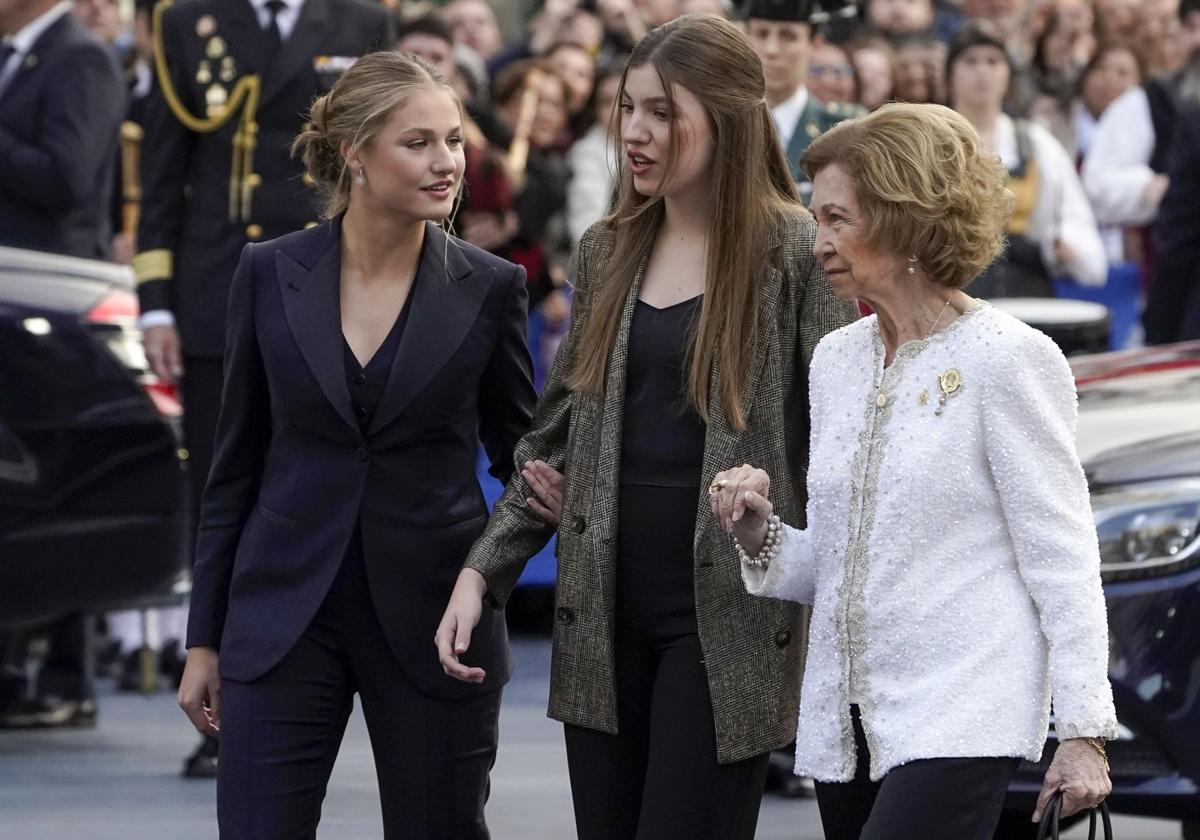 Las mejores fotografías de Leonor, protagonista de los Premios Princesa de Asturias 2024