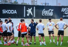 Rubén Baraja, dando instrucciones.