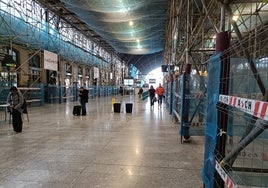 Imagen de goteras en la estación del Norte.