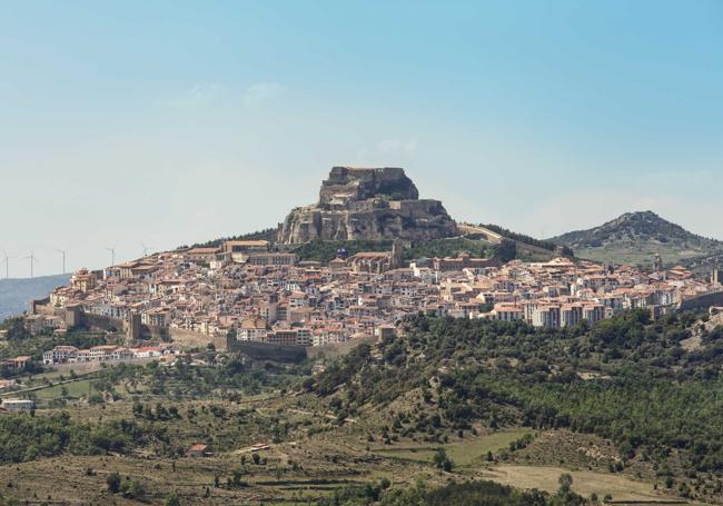 Morella es un pueblo que cuenta con un castillo rodeado de impresionantes murallas.