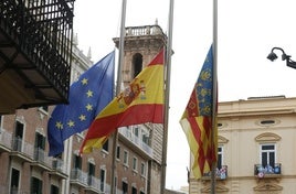 Banderas a media asta en Valencia