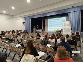 Charla del Colegio Oficial de Agentes Comerciales de Valencia en el IES Abastos