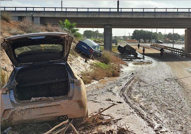 Carretera entre Torrent y Pincanya.